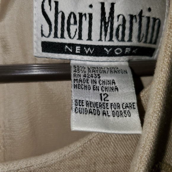 Dress - Picture 5 of 5